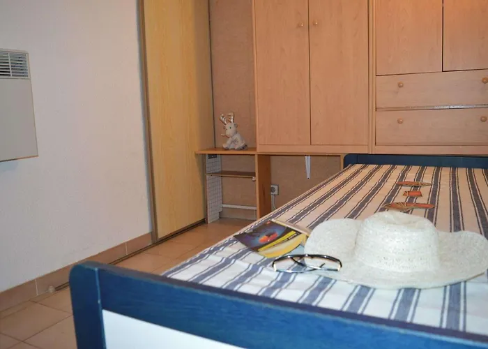 Sr040-a60 Appt 4 Personnes St Raphael Сен-Рафаэль